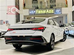 هیوندای ئەلەنترا